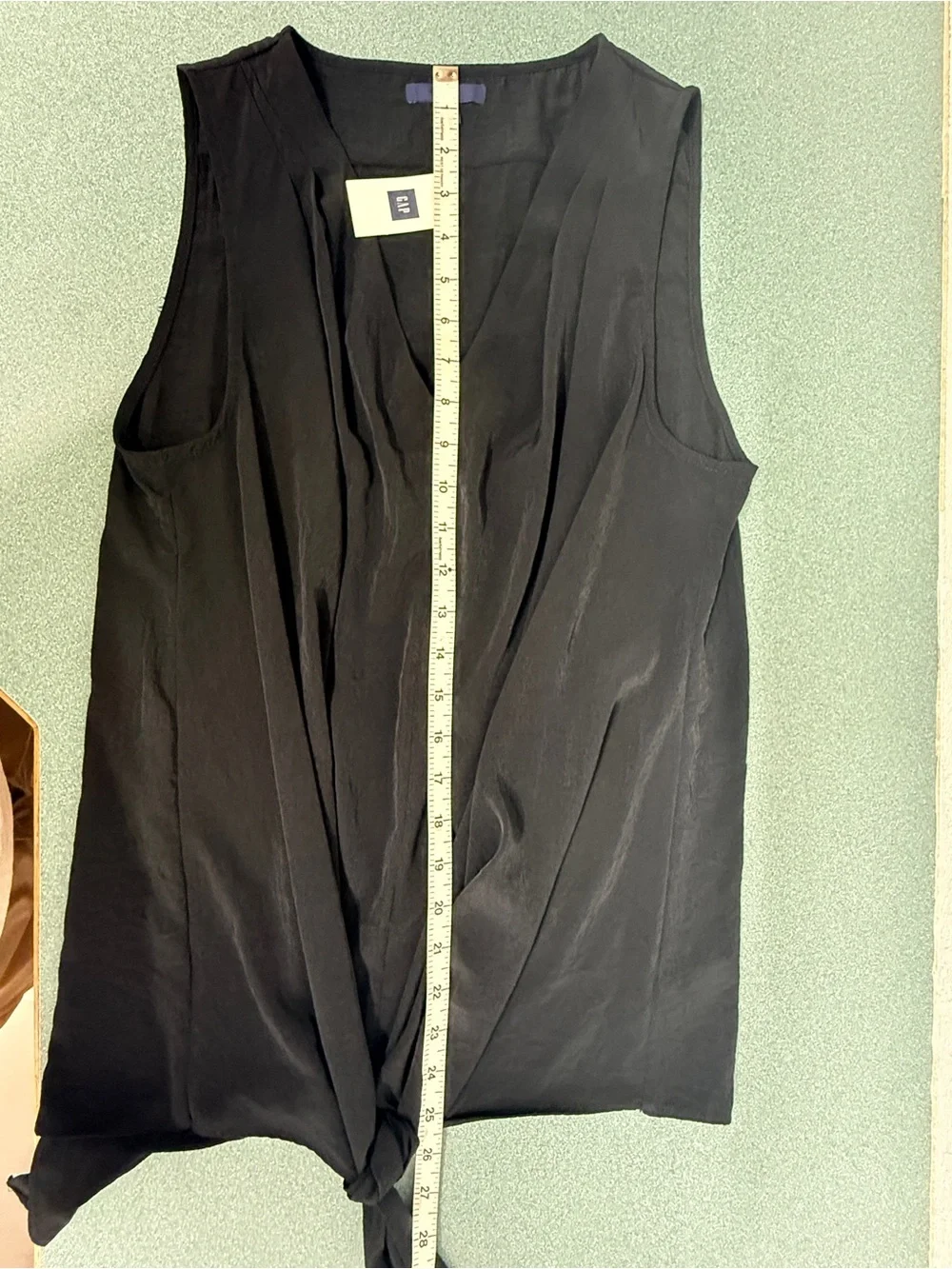 Gap Sleeveless V-Neck Tie-Front Top Blouse Women’s Medium Black New!